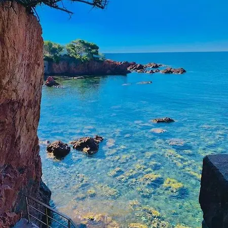 Superbe 3 Pieces - 30m De La - Terrasse - Clim - Parking Saint-Raphael (Var)