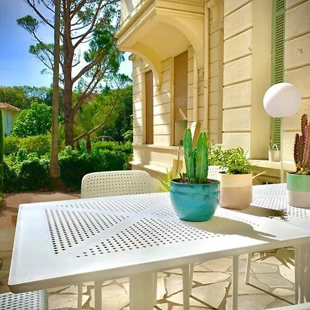 Superbe 3 Pieces - 30m De La - Terrasse - Clim - Parking Apartment Saint-Raphael (Var)